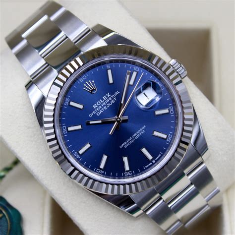 day datejust rolex.